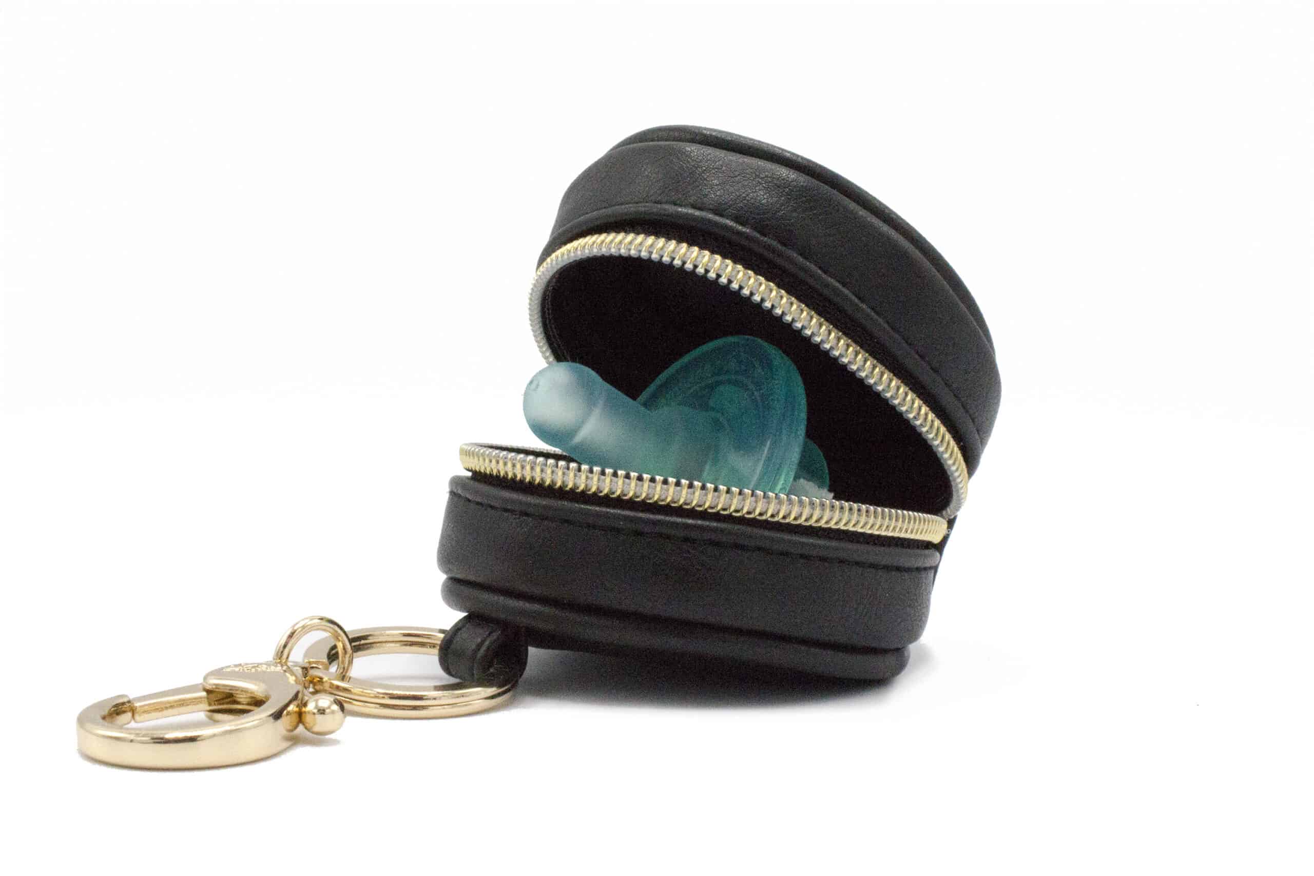 Itzy-Ritzy-Diaper-Bag-Accessories-Pacifier-Case-CP1000-Charm-Pod-Black-1-scaled