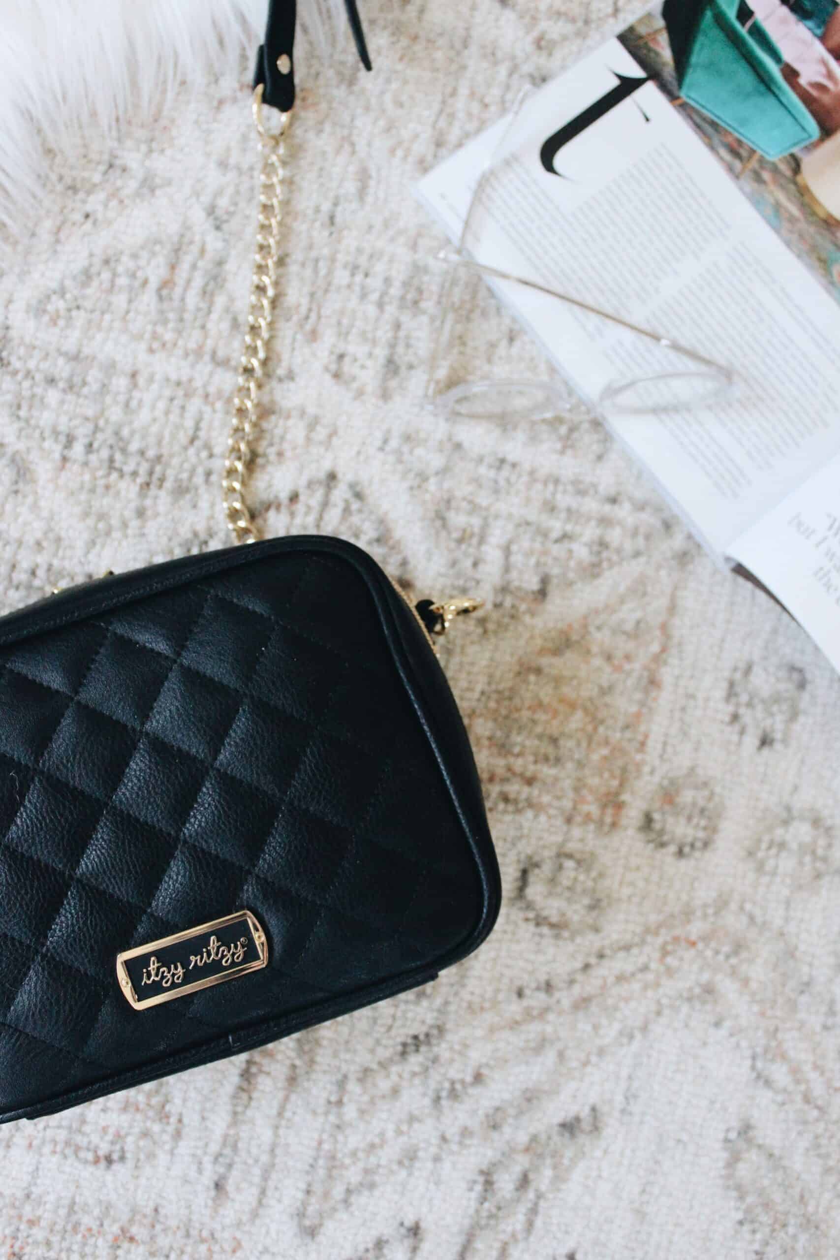 Itzy-Ritzy-Diaper-Bag-CBB1000-Black-Crossbody-12-scaled