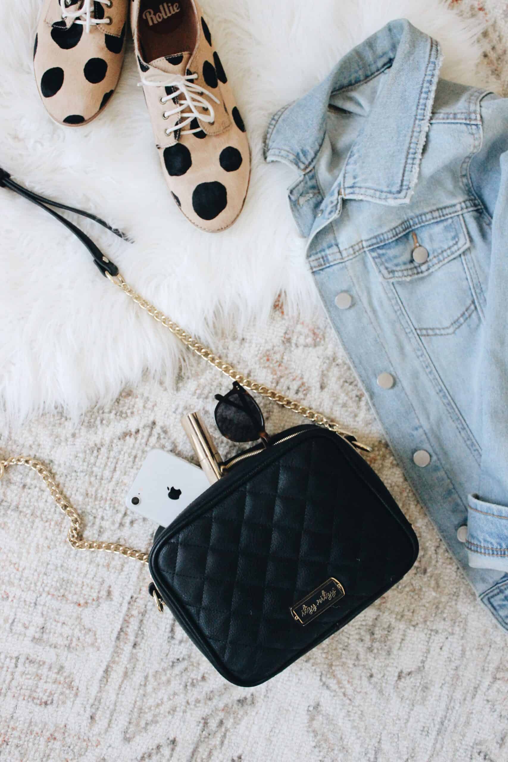 Itzy-Ritzy-Diaper-Bag-CBB1000-Black-Crossbody-13-scaled