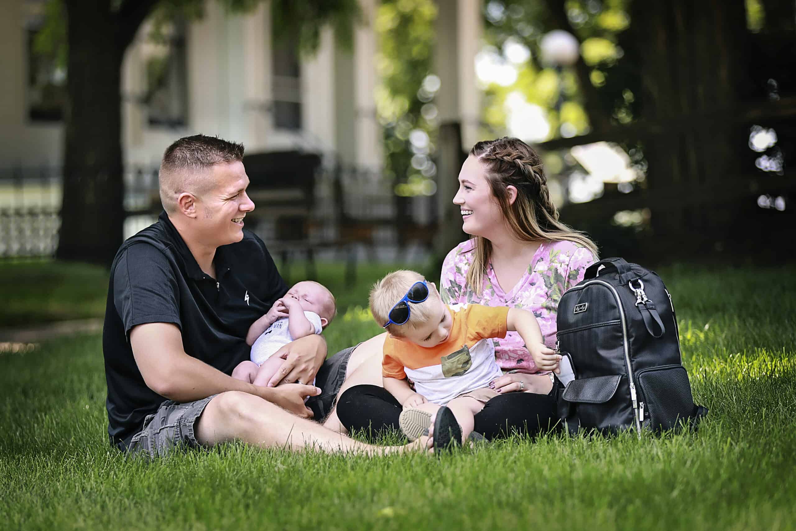 Itzy-Ritzy-Diaper-Bag-DBB1000-Black-Herringbone-Boss-Backpack-1-scaled